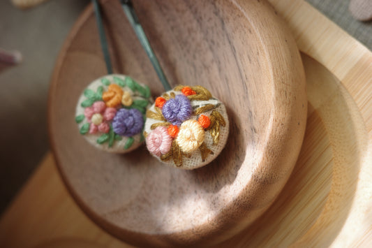 刺繡髮夾_花團錦簇黑尾夾